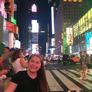 Meet your Posher, Nicole